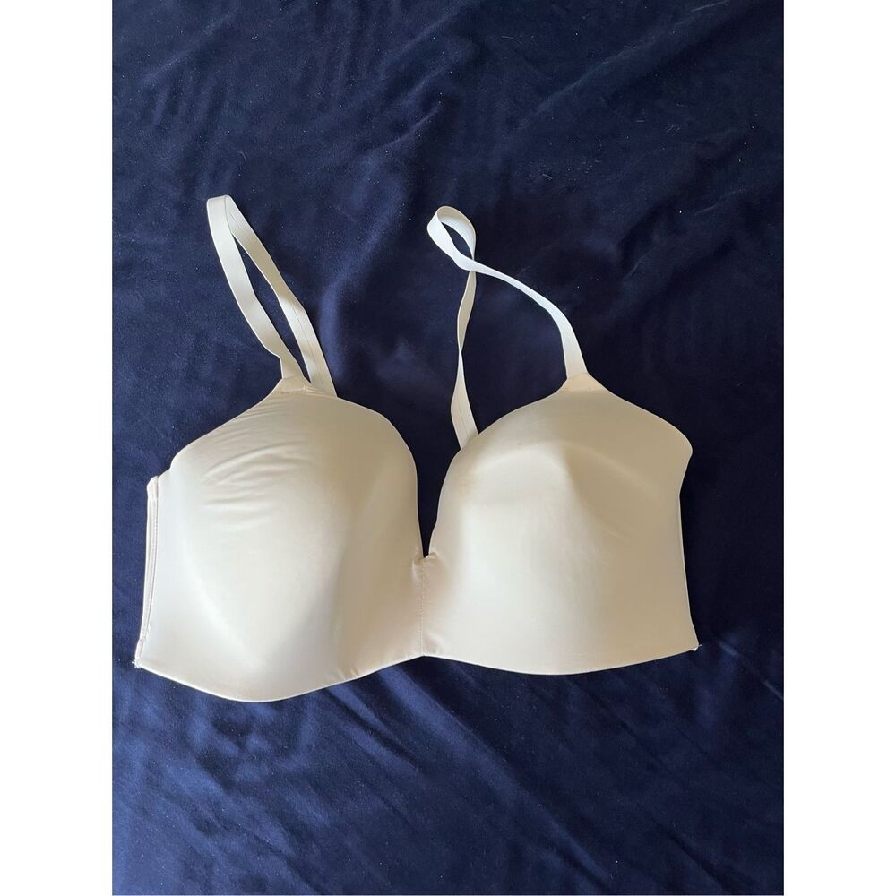 Secret Treasures 38C Cream Adjustable Hook Bra